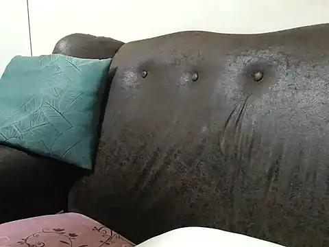 StripChat bustylaura4u is Freechat bustylaura4u — Freechat on StripChat