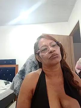 BustyMilf_ on StripChat