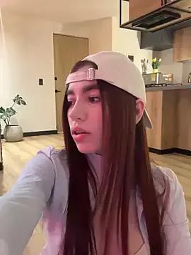 Freechat carolynnetrujillo on StripChat