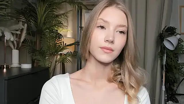 Freechat ChinBonnell on StripChat