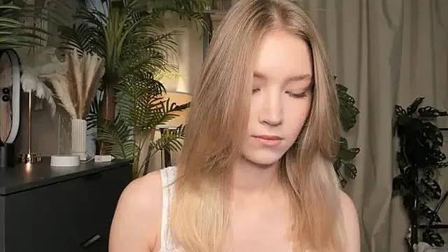 Freechat ChinBonnell on StripChat