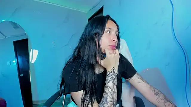 Freechat ChloeeTompson_ on StripChat