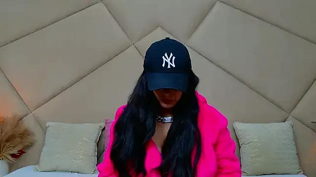 Freechat ChloeFrost on StripChat