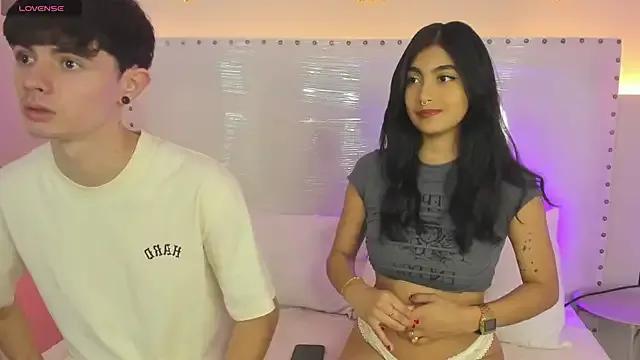 Freechat connor_and_angel on StripChat