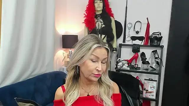 Private crystaLUX on StripChat