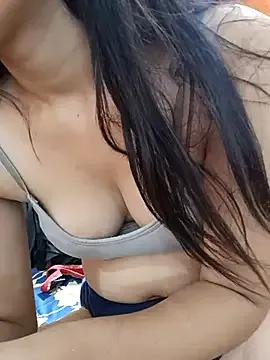 Freechat CuteSarikaLIVE on StripChat