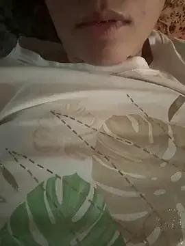 dalo3a_ay on StripChat