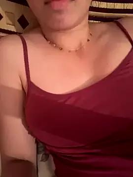 dalo3a_ay on StripChat