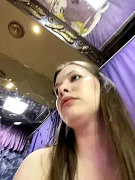 Freechat Dari_Toy_ on StripChat