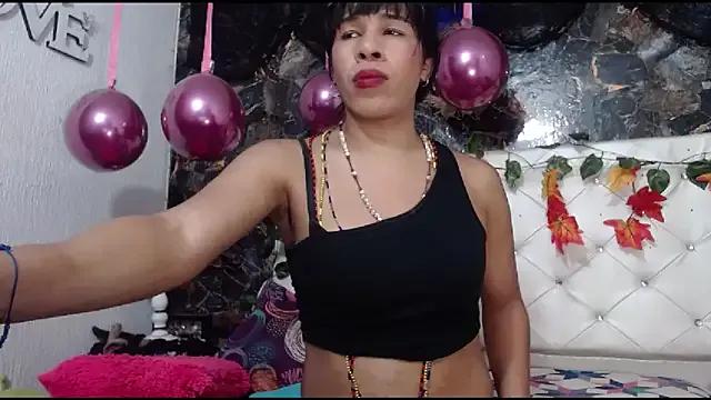 DesireDirtyTS__ on StripChat