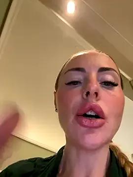 Freechat EmaSalis on StripChat