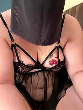 Freechat Emy-sexyy on StripChat