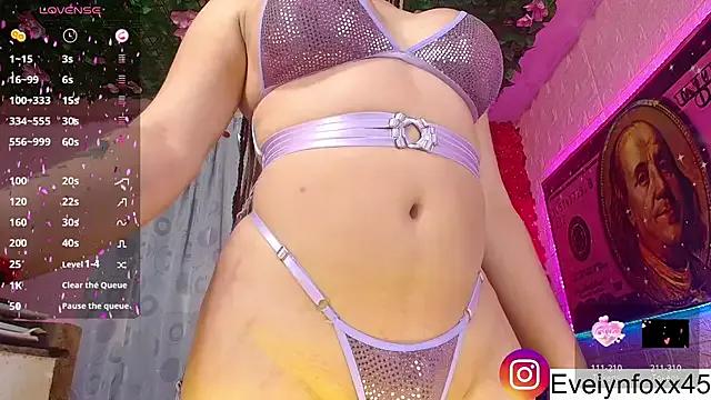 eve_foxx on StripChat