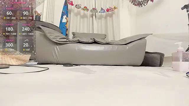 Private fox-yiyi on StripChat