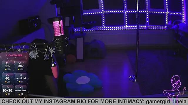 StripChat Gamergirl-Linela is Freechat Gamergirl-Linela — LT Gets Surprise Video