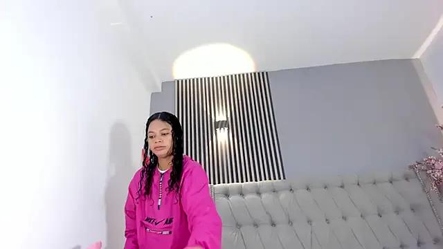 GysellHanson — naked and teasing with body 