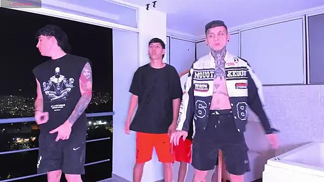 Freechat Handsomeboyss19 on StripChat