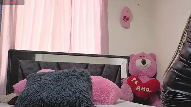 Hotsamantamature's avatar