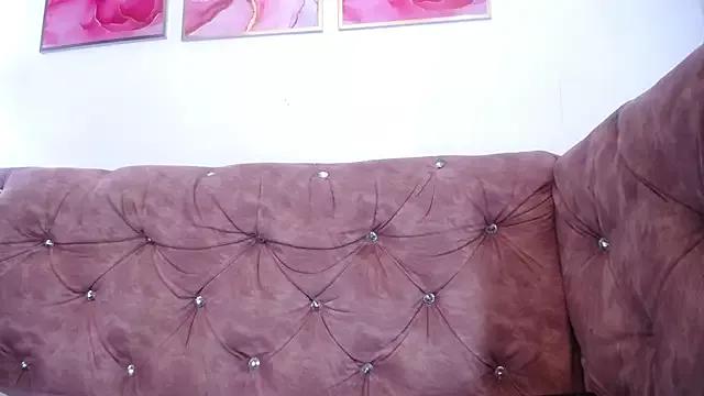 Private JulietaMills on StripChat