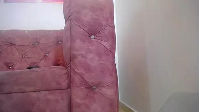 Private JulietaMills on StripChat