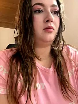 Freechat Kamilla_Loop on StripChat