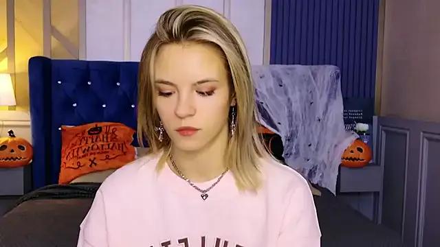 Freechat KiaraRolls on StripChat