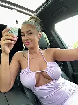 KirstieVegas on StripChat