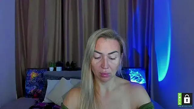 Freechat Kiss_julli88I on StripChat