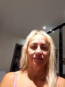 Freechat KissMiSveet on StripChat