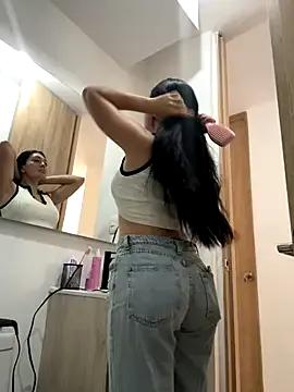 LaanaCooper on StripChat 