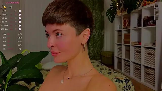 lana_sky on StripChat 