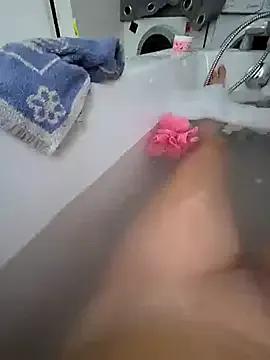 StripChat lasexycoquine59 is Freechat lasexycoquine59 — J'enlve le haut