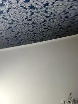 LazyTanukii on StripChat