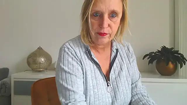 legalyblond — full naked