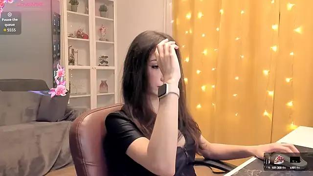 Lillllos on StripChat