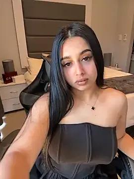 Private LilMisIndianx on StripChat