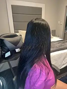 Private LilMisIndianx on StripChat