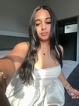Private LilMisIndianx on StripChat