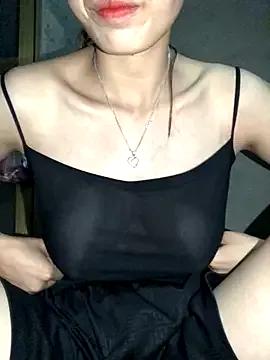 Lily-2k on StripChat