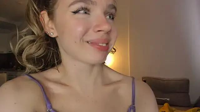 Private lit_asella on StripChat