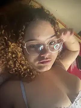 Freechat Lolacavalona on StripChat