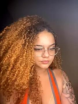 Freechat Lolacavalona on StripChat