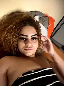 Freechat Lolacavalona on StripChat