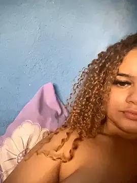 Freechat Lolacavalona on StripChat