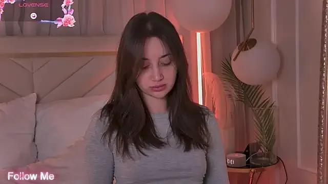 MaryReel — 5 spanks on ass