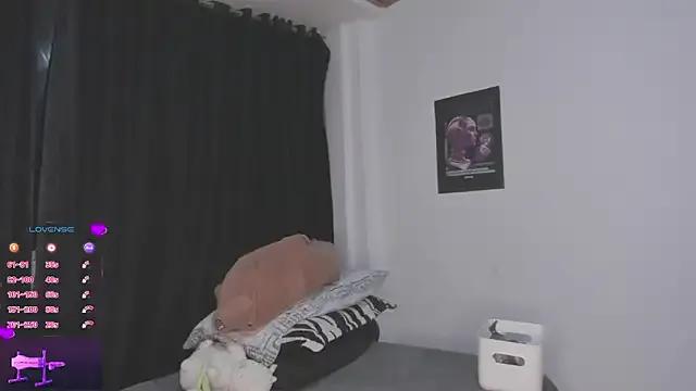 Freechat MiaGoth_ on StripChat