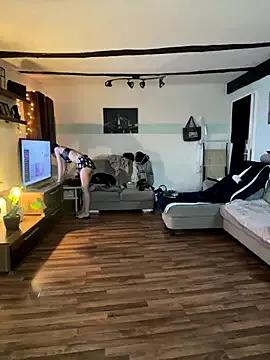 Miiaaa- on StripChat 