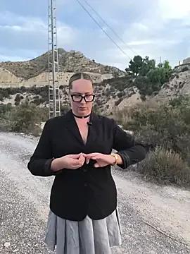 Freechat Mona_Plus on StripChat