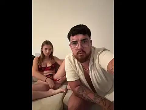 Freechat MrAndMrsSavage on StripChat