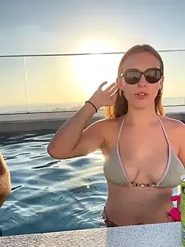 Freechat MrAndMrsSavage on StripChat